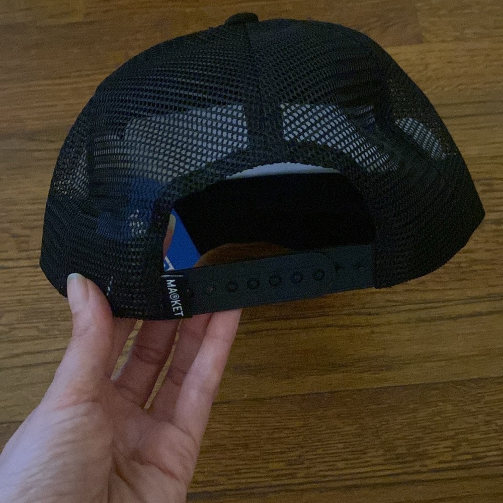 Market SnapBack hat - Picture 3 of 6